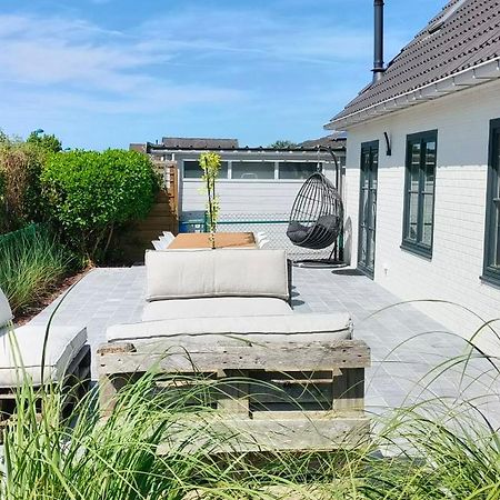 Premium Holidays - Modern Vacation Home In A Vacation Park In ニーウポールト エクステリア 写真