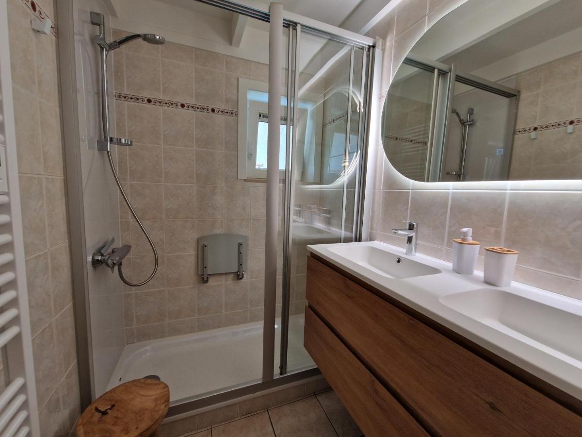 Premium Holidays - Modern Vacation Home In A Vacation Park In ニーウポールト エクステリア 写真