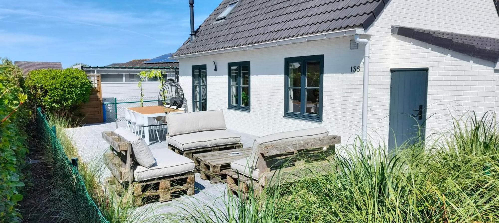Premium Holidays - Modern Vacation Home In A Vacation Park In ニーウポールト エクステリア 写真